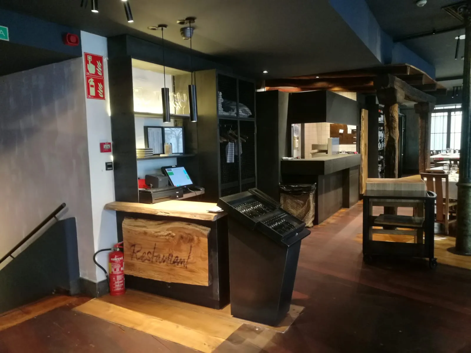 Restaurante Valencia e Ibiza, trabajo de Cerrajería Juanfe