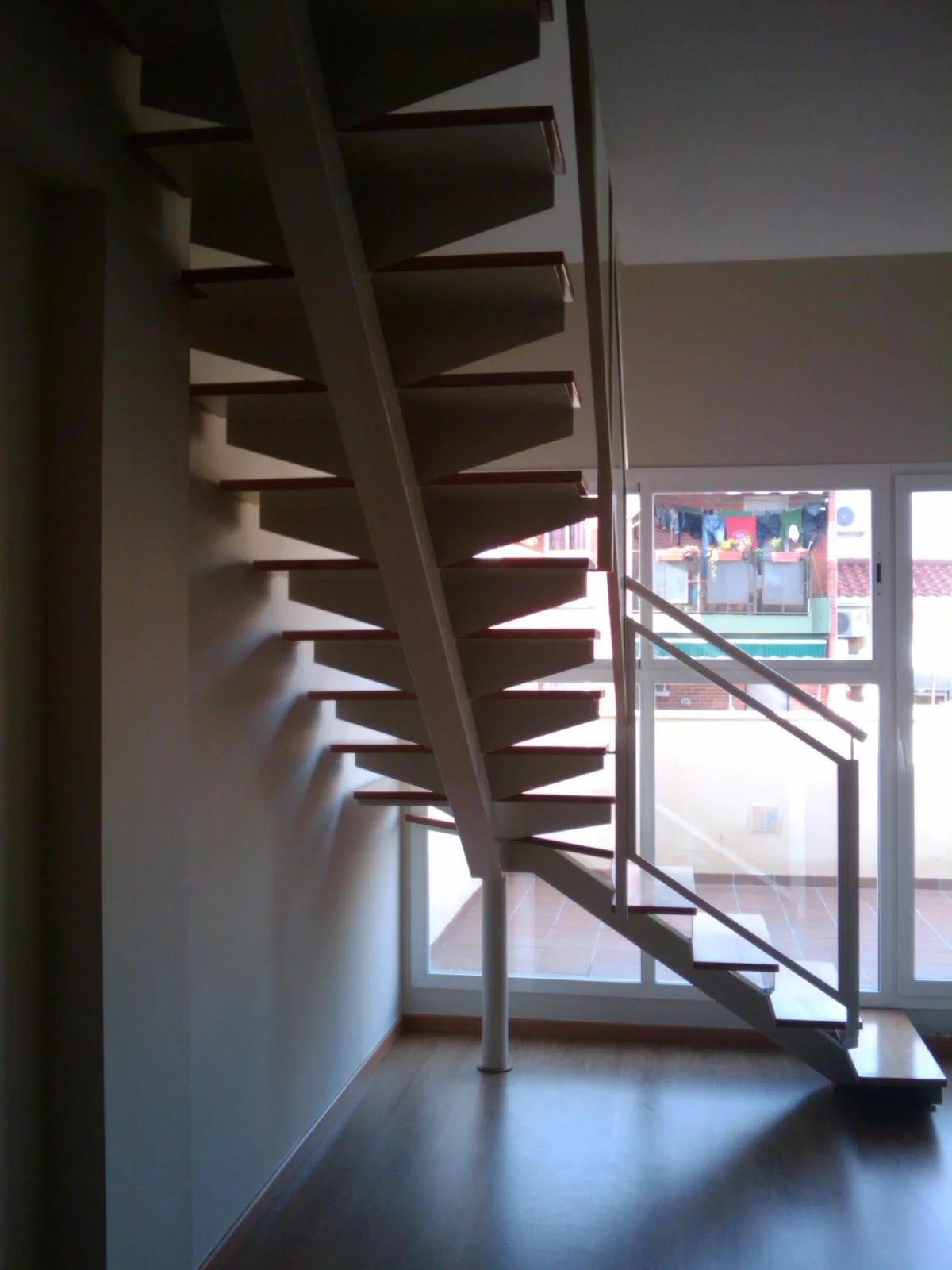 Escaleras metálicas y en acero inoxidables, foto 7 de 20