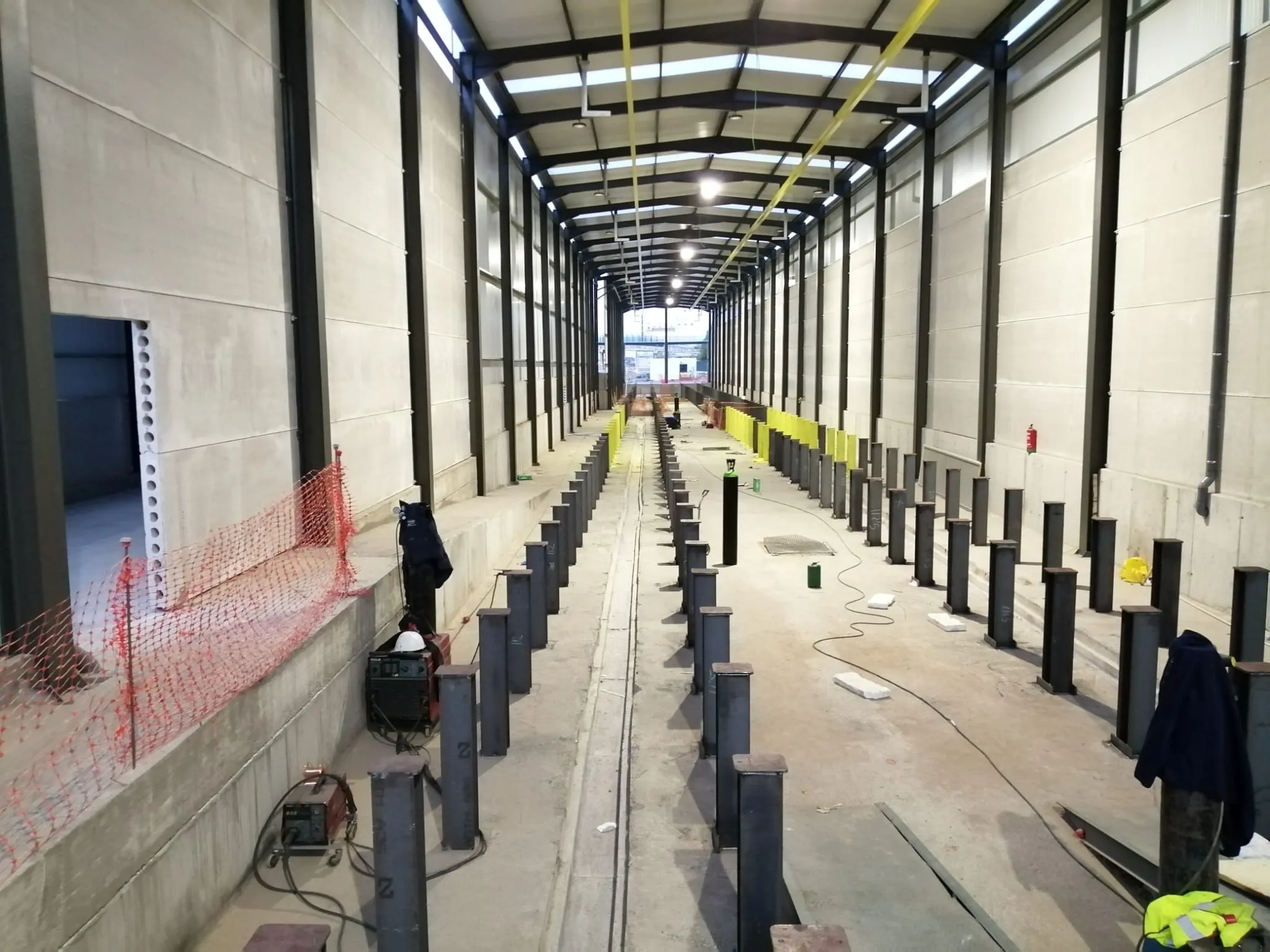 Obra Renfe Badajoz (taller reparacion para trenes ), foto 6 de 10