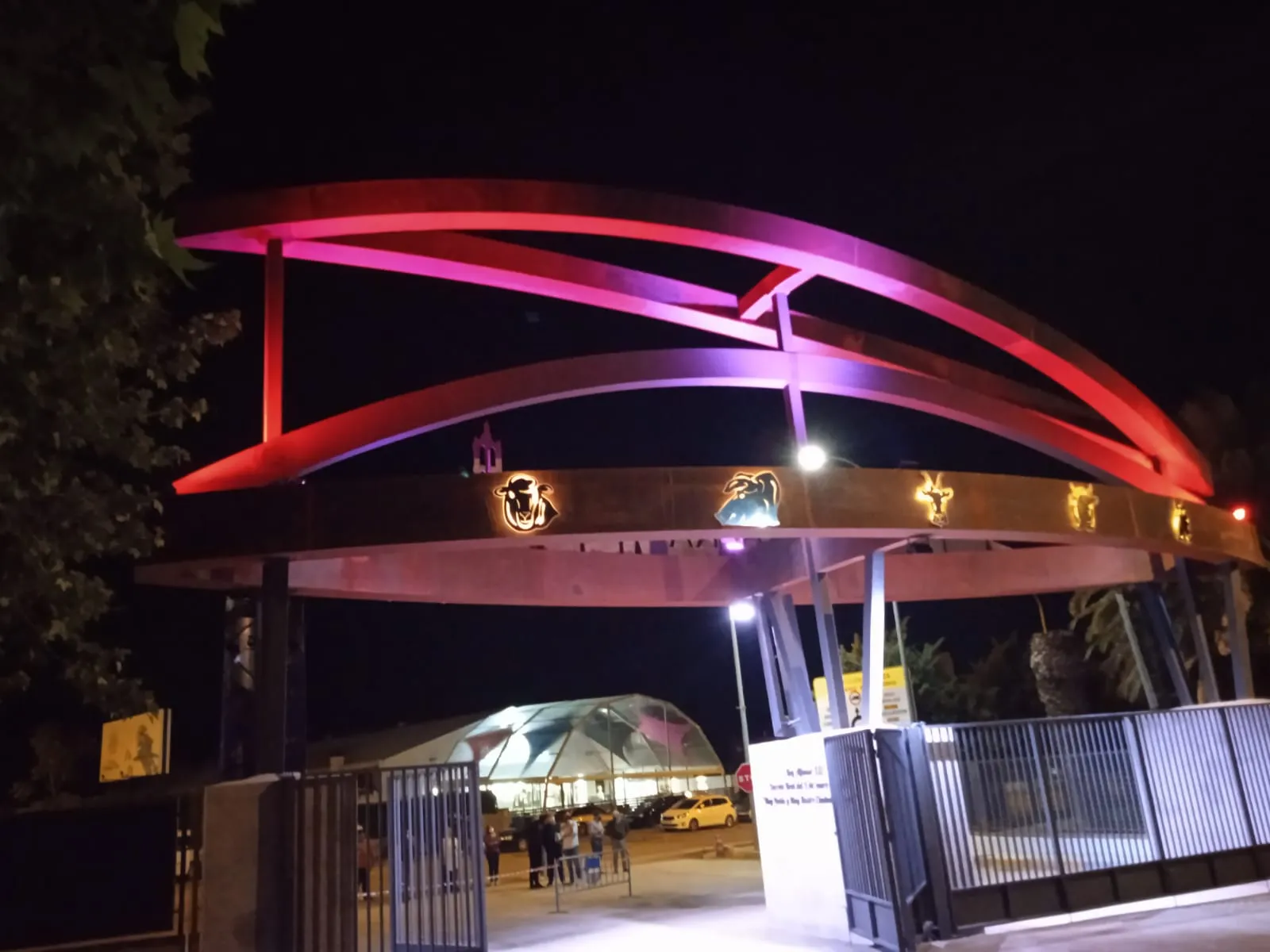 Portada recinto ferial de Zafra realizado en chapa acero corten, foto 10 de 16